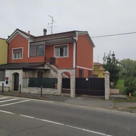 Villa Home Кастеньато Экстерьер фото